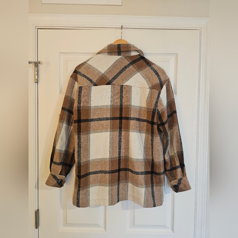 Carré Noir Plaid Shacket Size Small - Picture 4 of 6